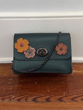 Coach Bowery Shoulder Crossbody Bag Blue Metallic Tea Roses Turn-lock 22857